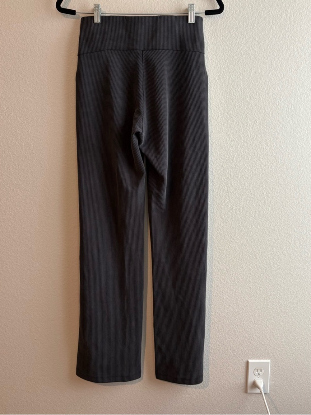 Lululemon Black Charcoal Ribbed Softstreme Flared Pant - Picture 7 of 10